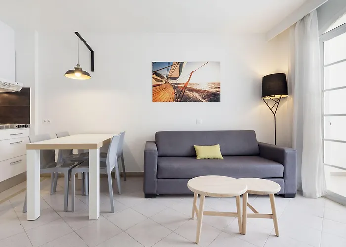 Ilunion Menorca Aparthotel 3*