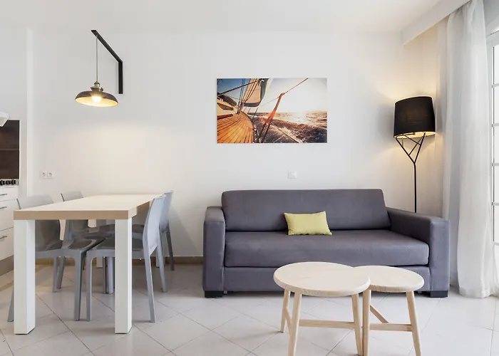 Aparthotel Ilunion Menorca Cala Galdana (Menorca)