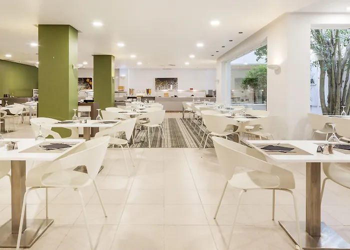 Aparthotel Ilunion Menorca