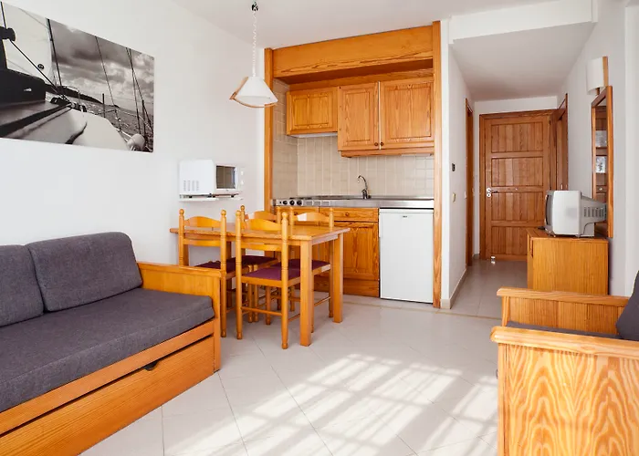 Aparthotel Ilunion Menorca 3*