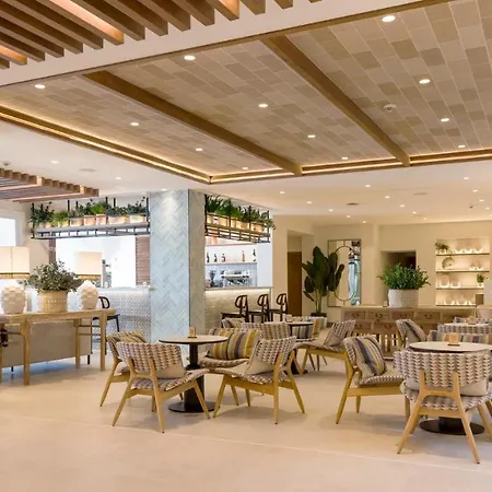Ilunion Menorca Aparthotel Cala Galdana (Menorca)