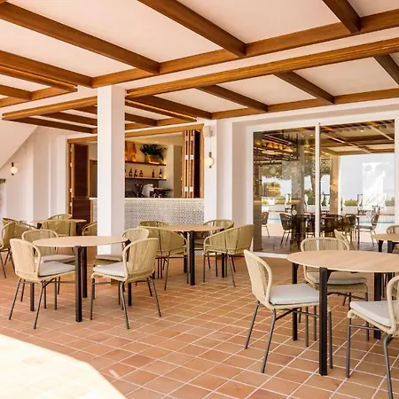 Apartmanhotel Ilunion Menorca Cala Galdana
