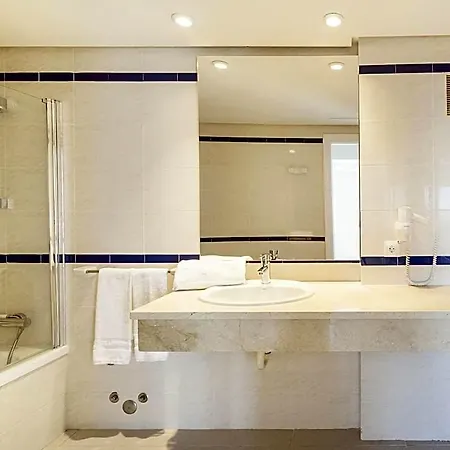 Ilunion Menorca Aparthotel Cala Galdana (Menorca)