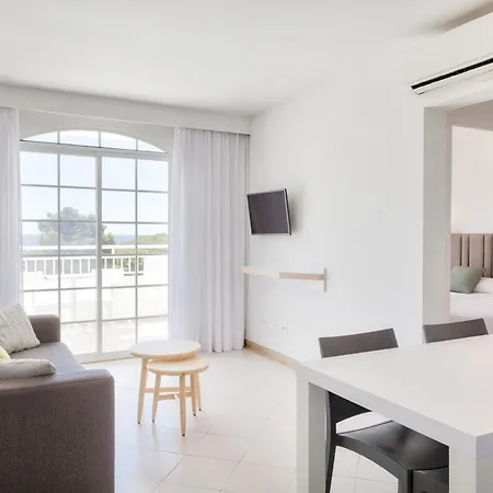 Ilunion Menorca Apartahotel